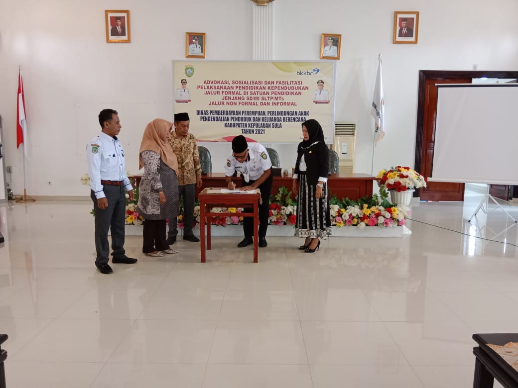 Sosialiasi Pendidikan dan Kependudukan