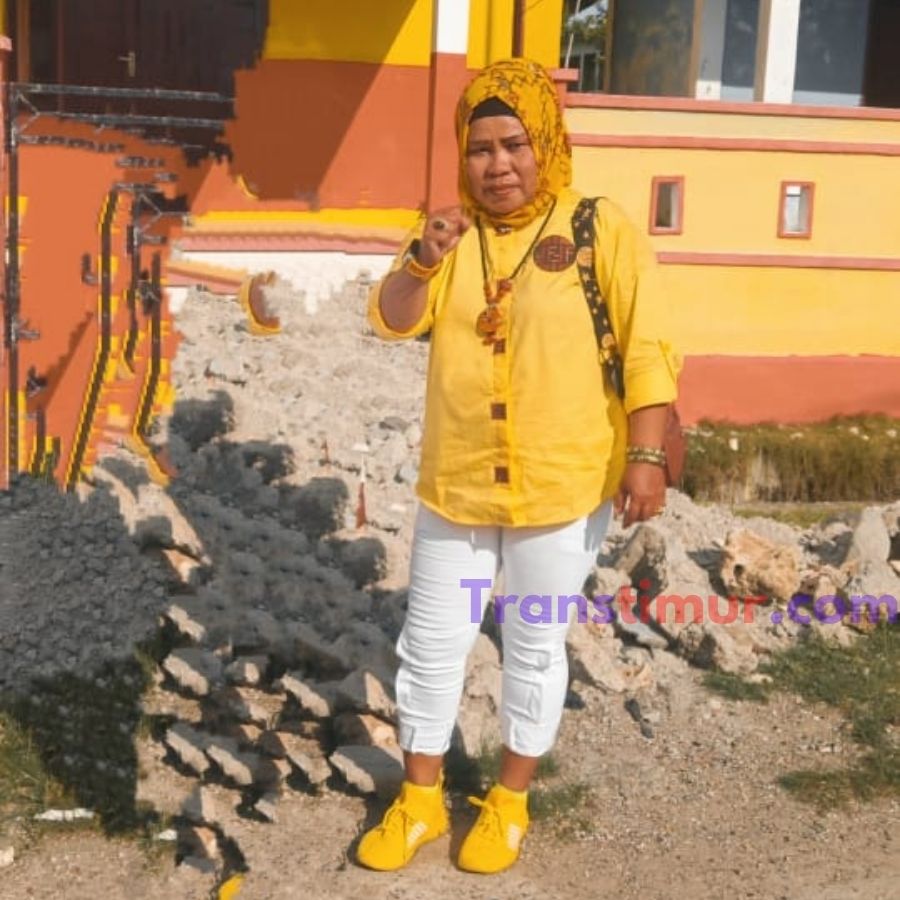 Kades Pecat Perangkat Desa Wainib